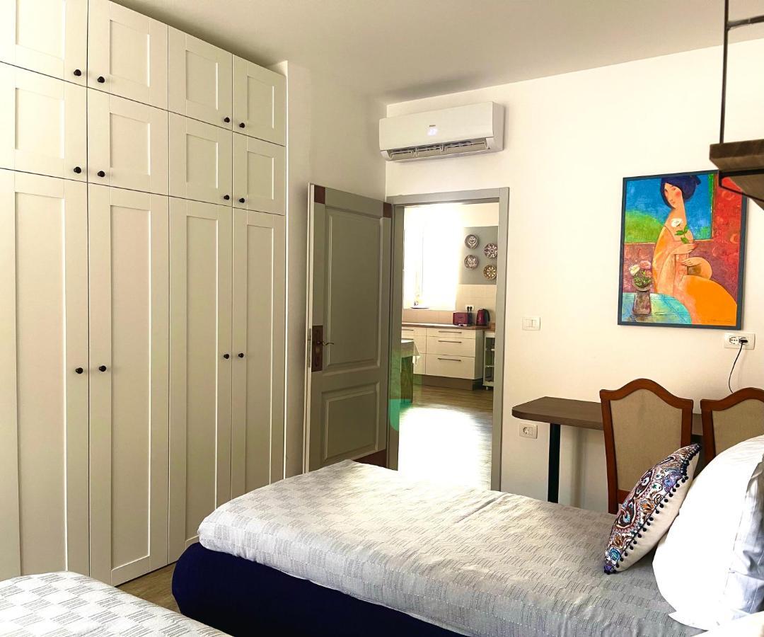 Happy Casa Oldtown Boutique Apartment Koper Bagian luar foto