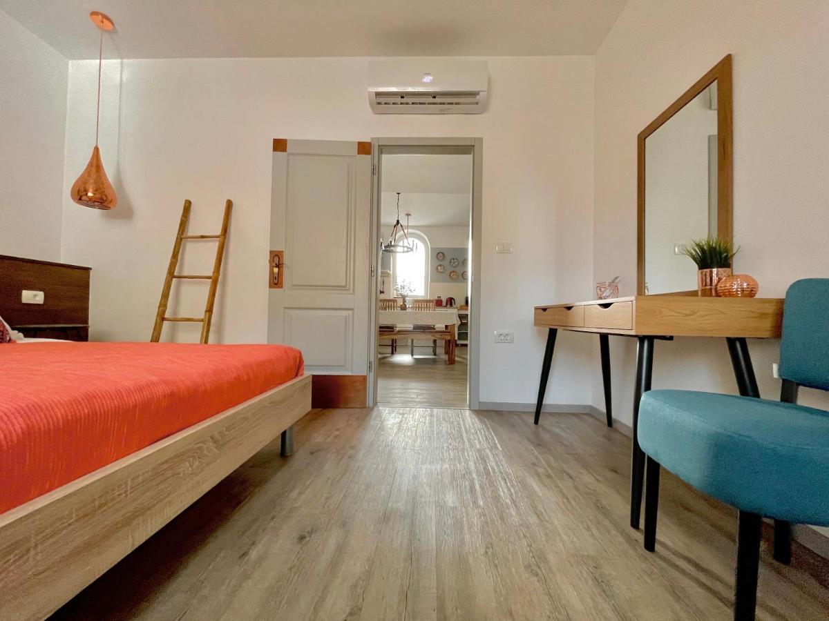 Happy Casa Oldtown Boutique Apartment Koper Bagian luar foto