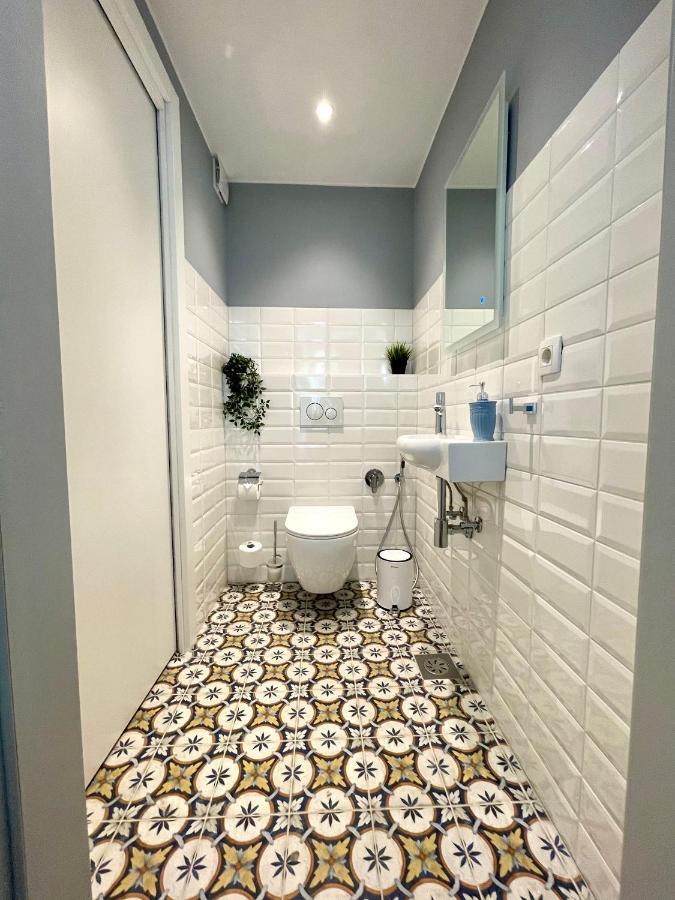 Happy Casa Oldtown Boutique Apartment Koper Bagian luar foto