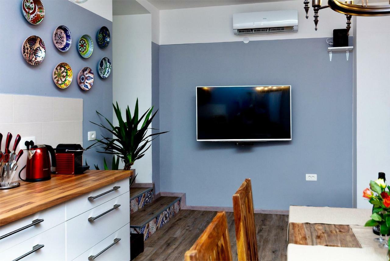 Happy Casa Oldtown Boutique Apartment Koper Bagian luar foto