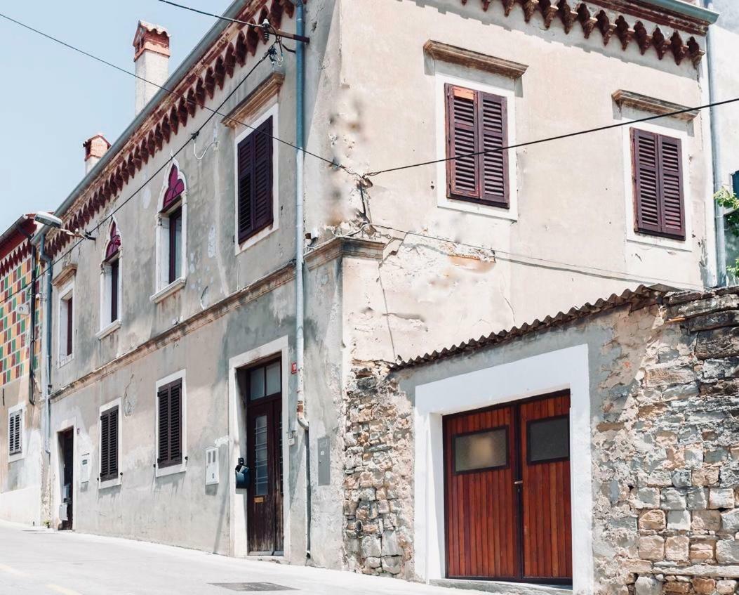 Happy Casa Oldtown Boutique Apartment Koper Bagian luar foto